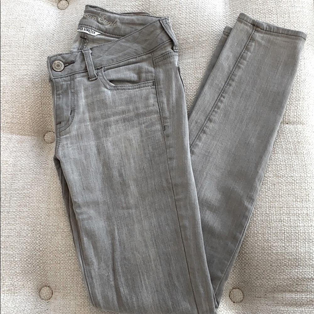 Gray American Eagle Jeggings. Size 2